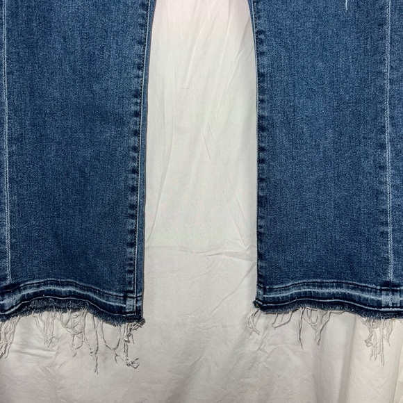 Jeans - Picture 2 of 5